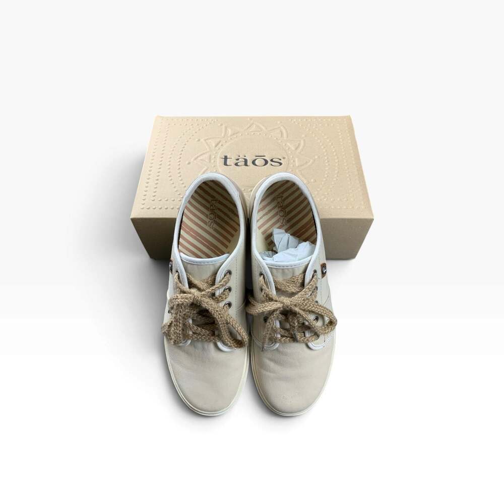 Taos Super Soul Womens 10 Sneakers Natural Taupe Canvas Boho Lace Up Shoes